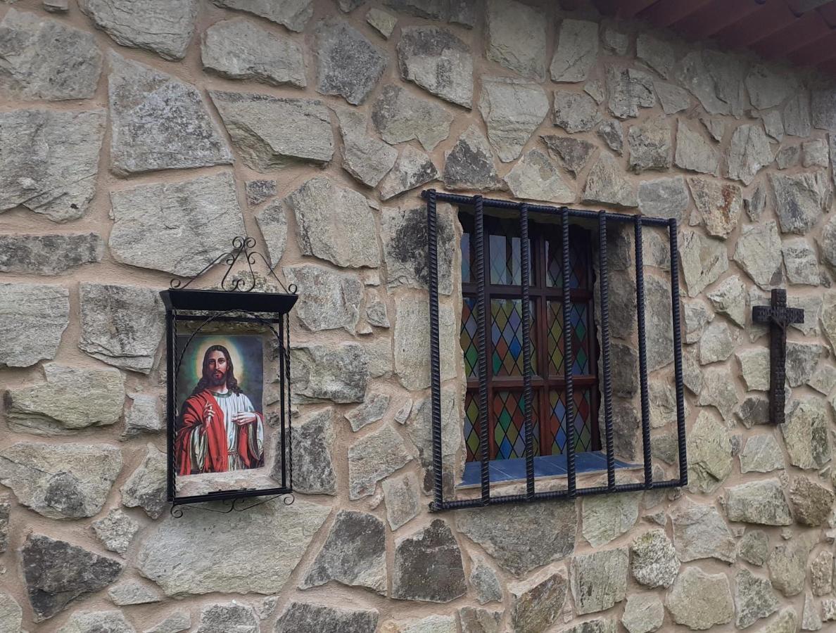 Landhaus Stone Cottage O Cebreiro Curtis